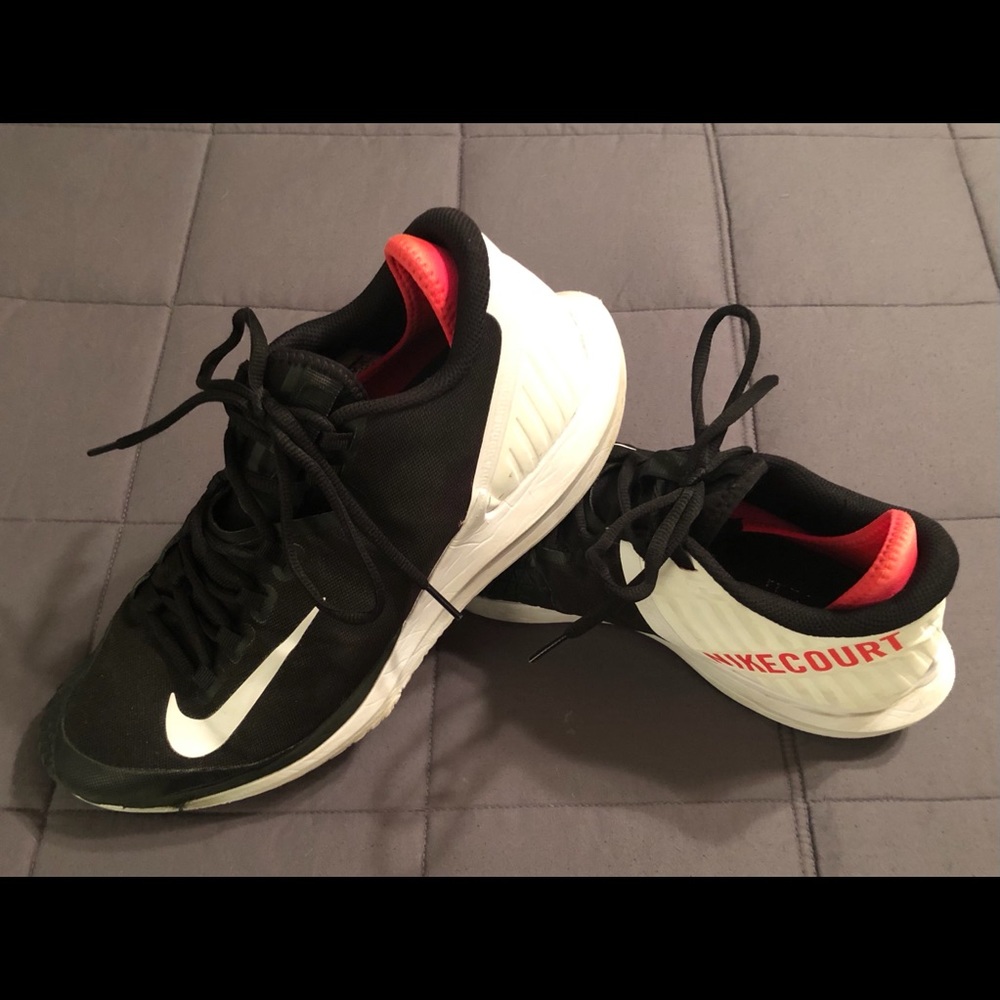 Nike Court Zoom Zero Tennis 10.5 lots of life left